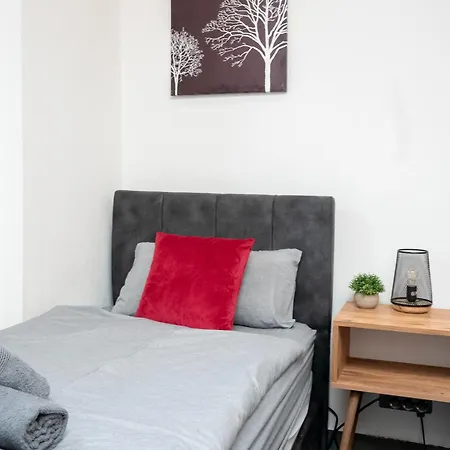 Serviceroom24 - Apartment 2 In Recklinghausen Hoch Wlan - Smart-Tv - 24-7 Check-In Und Kueche Exterior photo