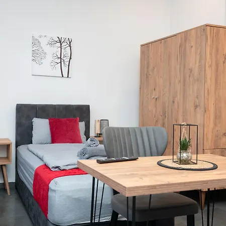 Serviceroom24 - Apartment 2 In Recklinghausen Hoch Wlan - Smart-Tv - 24-7 Check-In Und Kueche Exterior photo